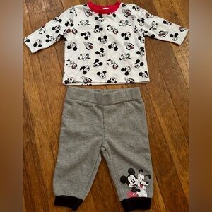 Disney Baby Outfit ~ Size 0-3 Months ~